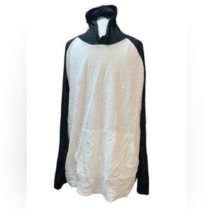 BROKEN THREADS | COLORBLOCK LONG SLEEVE HOODED SHIRT